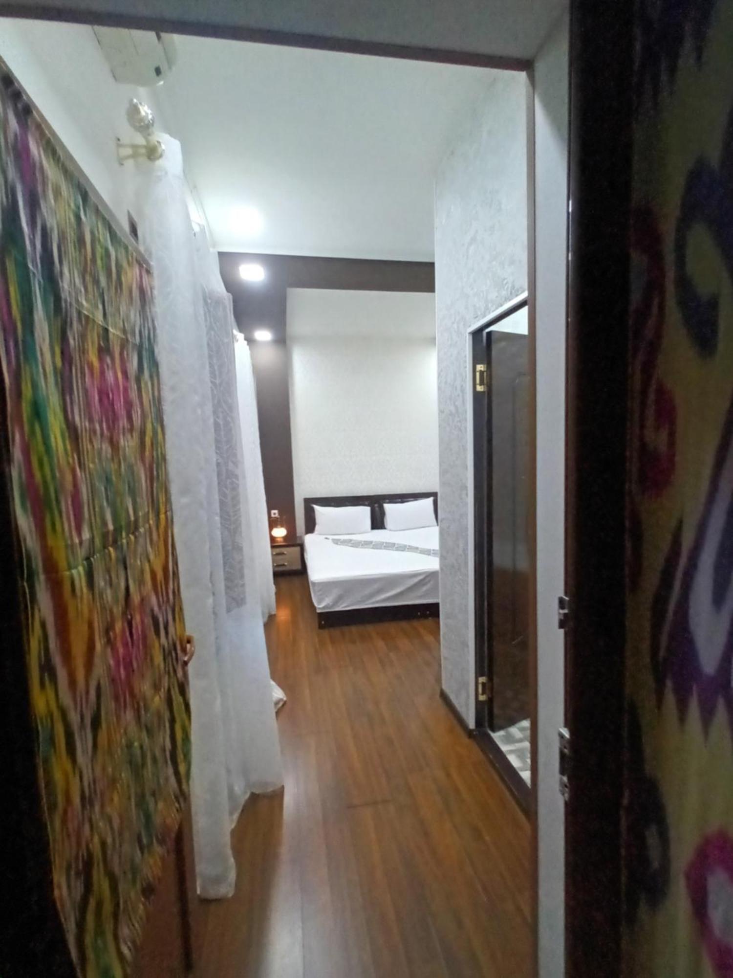 Uzbegim Family Guest House بخارى الغرفة الصورة